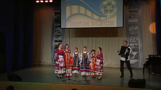 ВО ПОЛЕ ОРЕШИНА смотреть онлайн