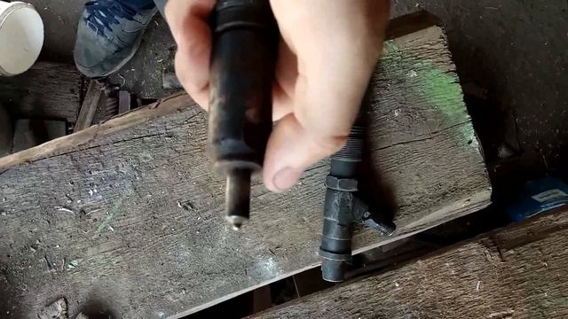 Замена и регулировка форсунок Т 40/Replacement and adjustment of T 40 nozzles смотреть онлайн