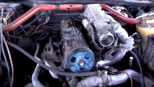 Снятие головки блока цилиндров Ford Sierra OHC 2.0 смотреть онлайн