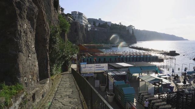 Sorrento Amalfi Coast Italy 2022 Walking tour and beach walk in 4K смотреть онлайн