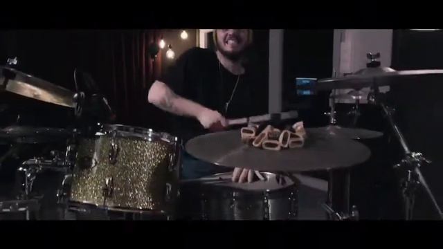 Micky Martínez “When the River Sounds” смотреть онлайн