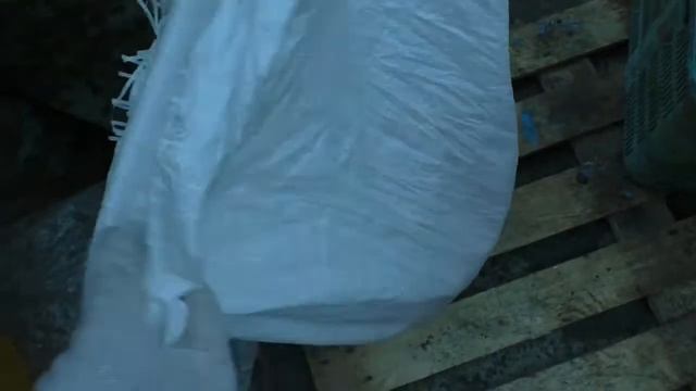 Склад во Владивостоке с 2 тонна креветки, 500 кг крабовой продукции и морского гребешка