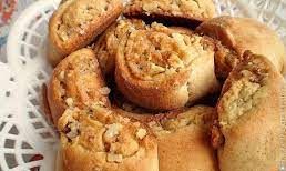 Медовые рулетики с грецким орехом в духовке смотреть онлайн