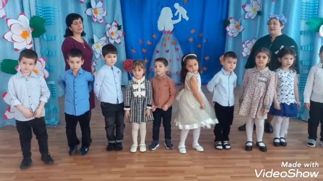 В детском саду прошёл утренник. Самоцветы 4mp4 смотреть онлайн