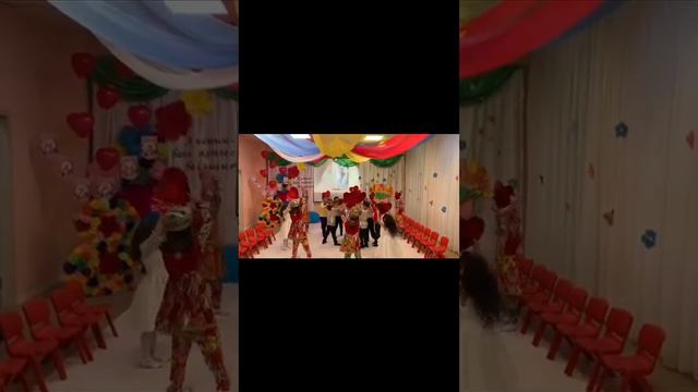 вход на 8 марта.2023 подговительная группа смотреть онлайн