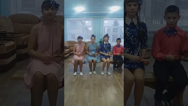 "Летка-енка". Исполняет ансамбль "Талинка" из "Таловского детского дома Ямо" смотреть онлайн