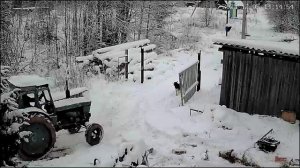 Трактор Т-40 замёрз.