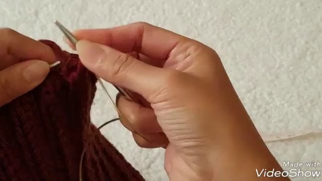 ВЯЗАНИЕ СПИЦАМИ/ МК по универсальной шапочке СПИЦАМИ для начинающих. смотреть онлайн