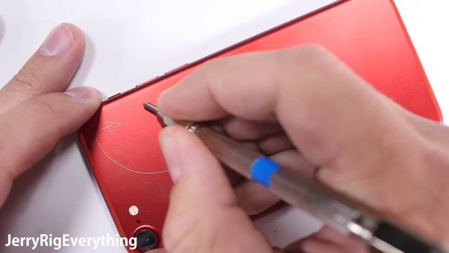 Red iPhone 7 Scratch Test - How durable is it?! смотреть онлайн