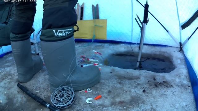 рыбалка на амуре 12.02.23 таймень 17кг смотреть онлайн