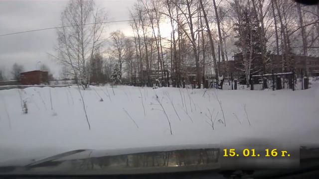 Колеи на дороге в больницу в Нижней Салде смотреть онлайн