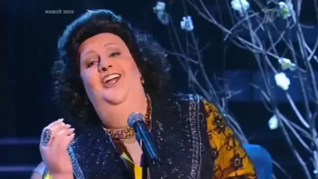 Шоу «Один в один». Алексей Чумаков в образе Монсеррат Кабалье смотреть онлайн