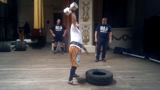 Strongman толчек гантели 50 кг смотреть онлайн