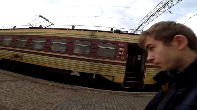 ЭЛЕКТРИЧКАМИ ПО УКРАИНЕ. Волна; Харьков - Киев с 4 пересадками. Бомжую на ЖД смотреть онлайн