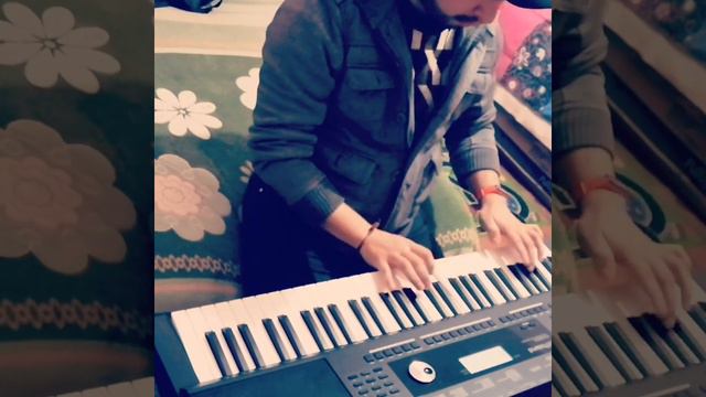 Test Teclado Roland E-X20A (aflojando dedos tiesos) смотреть онлайн