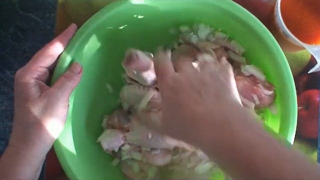 Рецепт: Курица в томатно луковом соусе смотреть онлайн