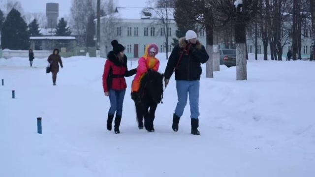 катание на пони смотреть онлайн