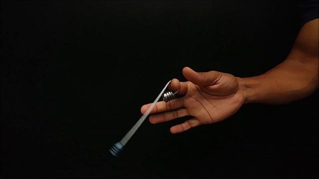 Begleri Trick #25 (Topsy Turvy)