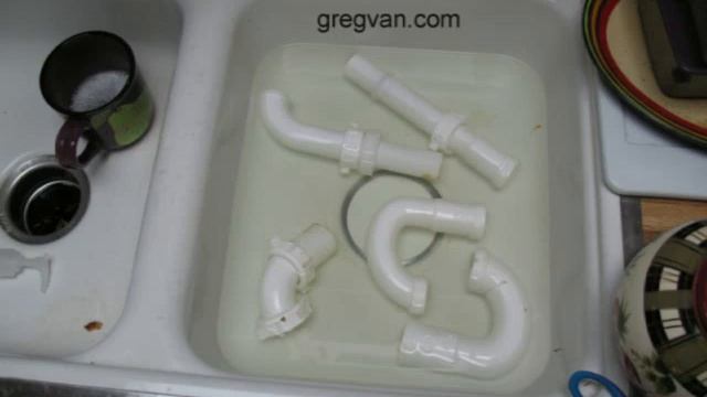 How To Clean A Sink Plumbing Trap - Do-It-Yourself Tips смотреть онлайн
