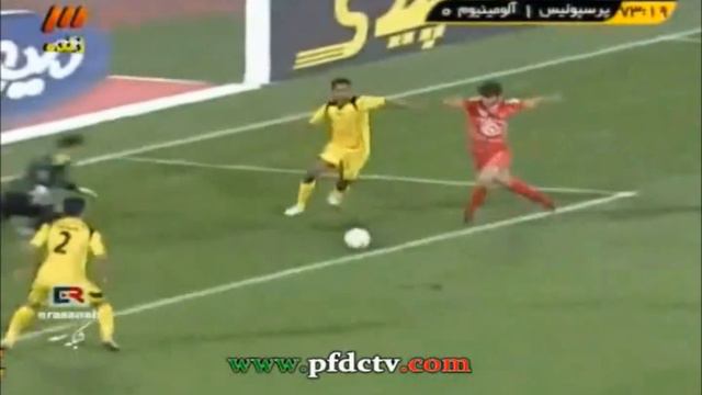 Karim Ansarifard vs Aluminium Hormozgan смотреть онлайн
