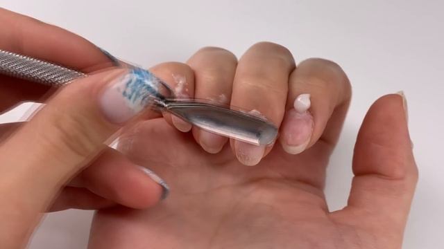 HELP Что с ногтем??Маникюр себе на правой руке?Выравнивание гелем смотреть онлайн