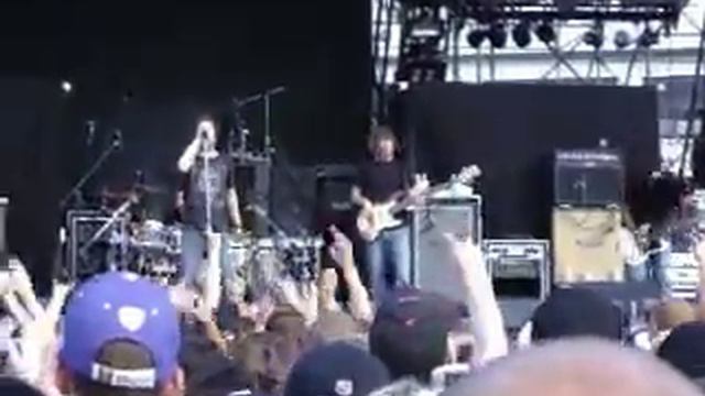 Finger Eleven - Paralyzer смотреть онлайн