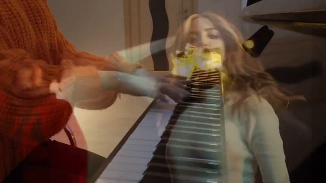 DOROFEEVA-gorit (на пианино) смотреть онлайн