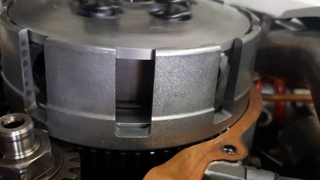 ведет сцепление, поиск причины. корзина suzuki dr250 смотреть онлайн