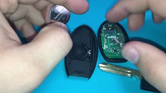 замена батарейки в смарт ключе Ниссан