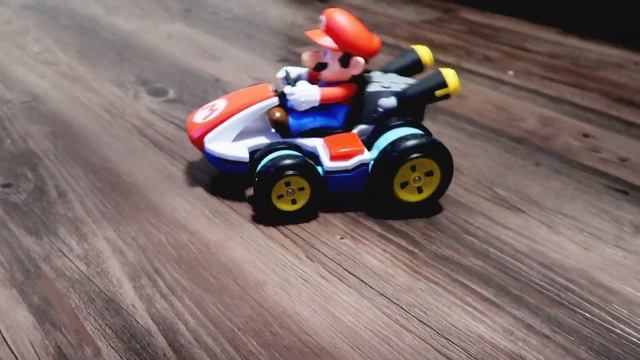 Mario Kart 8 Mini-Anti Gravity R/C Racer смотреть онлайн