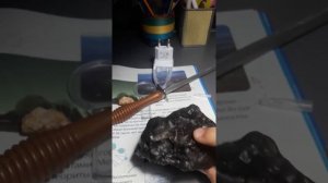 Как определить настоящий метеорит от обычного камня?