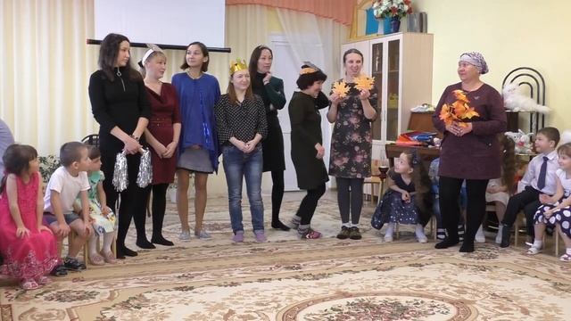 Детский сад "Солнышко" поздравляет мам... смотреть онлайн