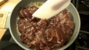 Печень индейки в сметане. Быстрый ужин.