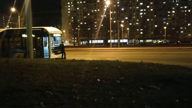 Неадекватный сотрудник ДПС, не знающий закон смотреть онлайн