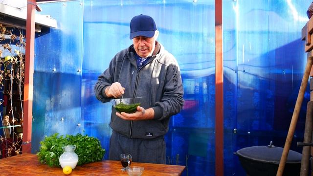 ГАЙ ЯНГ- КУРИЦА ЦЕЛИКОМ на ПАЛОЧКАХ по - ТАЙСКИ на МАНГАЛЕ. смотреть онлайн