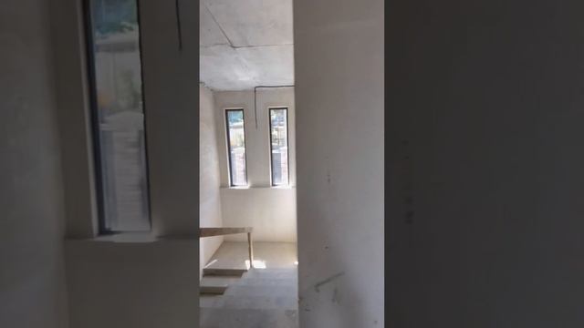 Дом в центральном районе Сочи! Отделка wit box всё готово ✅ к финишному ремонту. Дом с бассейном ☝️ смотреть онлайн