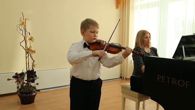 Кондратьев Михаил 8 лет - Хачатурян "Андантино" смотреть онлайн