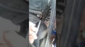 Откручивание болтов дверей Ваз