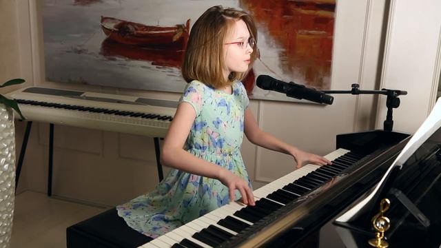 ВИКА СТАРИКОВА - Русское поле Я.Френкель И. Гофф - piano Cover