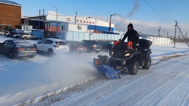 Тестирование роторной щетки для уборки территории смотреть онлайн