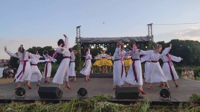 Ансамбль "Веселка" Хмельницький смотреть онлайн