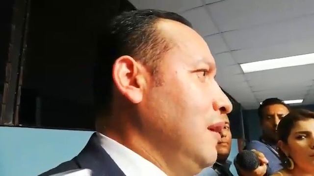 Mauricio Funes y el robo ostentoso смотреть онлайн