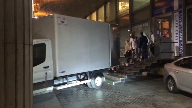Вместительный грузовичок смотреть онлайн