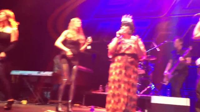 You Won't See Me Cry - Wilson Phillips w/ Casey Stratton - Chicago Market Days 2013 смотреть онлайн