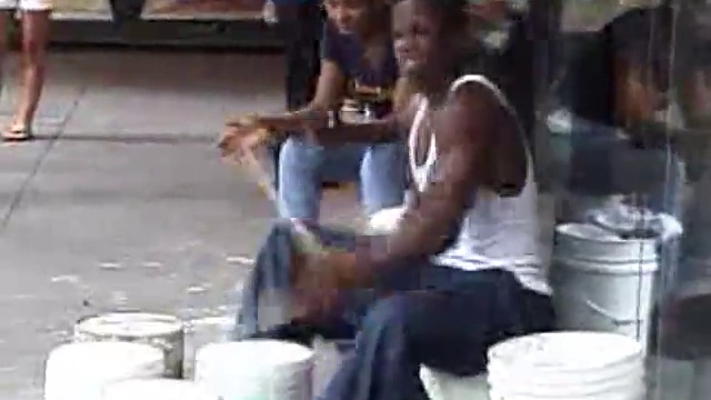 Уличный барабанщик 1 смотреть онлайн