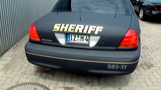 Ford Crown Victoria Sheriff Police- Interceptor built by dein-auto.com смотреть онлайн