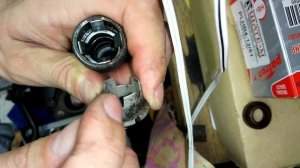 Снятие и установка, замена теплообменника АКПП bmw. Как снять быстроразьемы