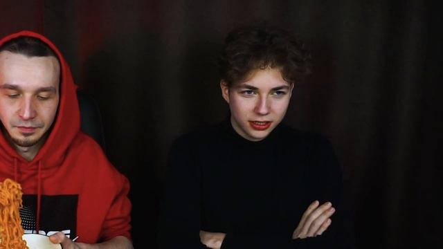 СУМАСШЕДШИЙ ОБЗОР НА ОСТРЫЙ ДОШИРАК! ПРОБУЕМ ОГНЕННЫЙ СЫРНЫЙ САМЯНГ БУЛДАК #остраялапша #обзор смотреть онлайн