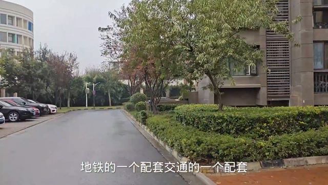 来一次伤心一次，房价从28000元降到7000元！购房者伤心透气 смотреть онлайн