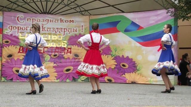 вокальная группа " Искорки " ДШИ 1 смотреть онлайн